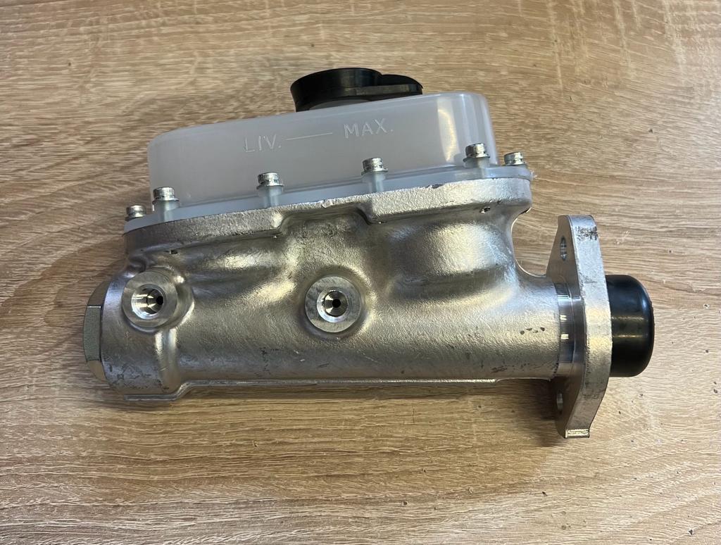 81819530 - LANCIA FULVIA 19 MM NEW MASTER BRAKE CYLINDER FOR 1ST SERIES (MODELS WITH BRAKE BOOSTER ON FENDER)