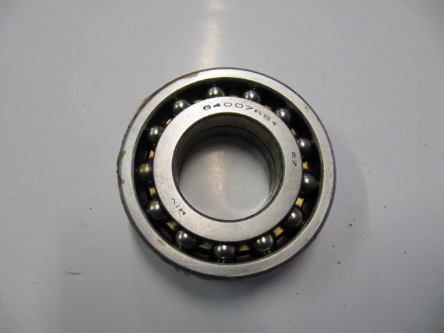 31-7813 - rear wheel bearing