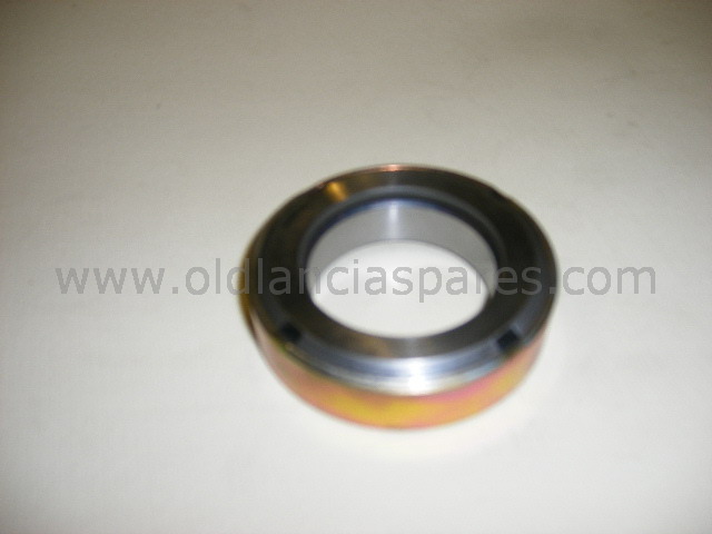 81300392 - clutch bearing