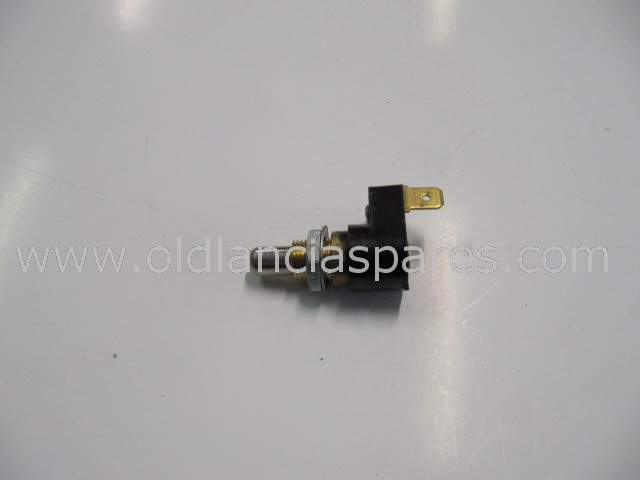 81703766 - door switch