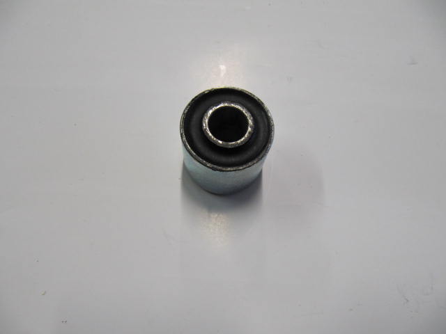 82049629 - steering rod bush