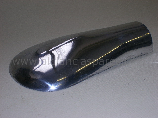 82133427 - Exhaust extension