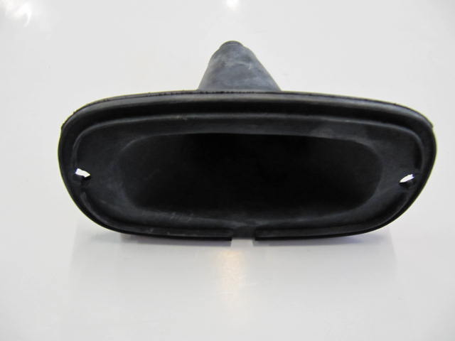 82202775 - front light rubber Touring