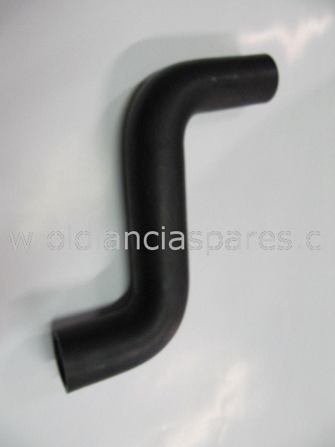 82284873 - upper radiator hose