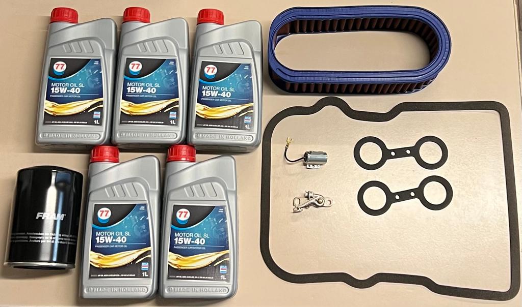 CAV3009 - Service kit for Fulvia 1300 engine. Motor oil, oil filter, air filter, top cover gasket kit, points set and condenser.