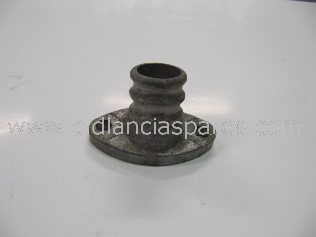 attacco sup radiatore 1350