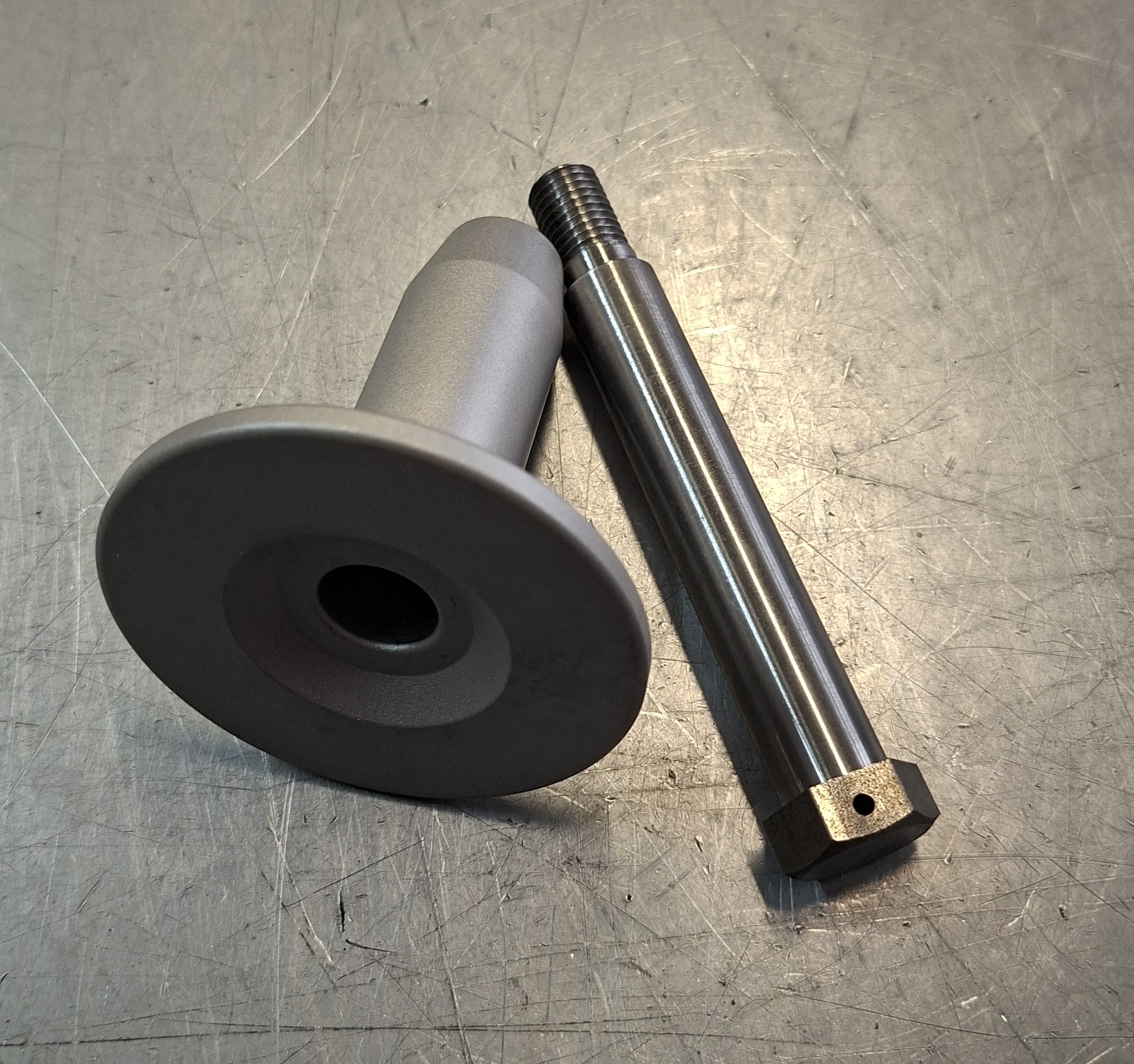 Set bullone + distanziale telaio medio per Flaminia