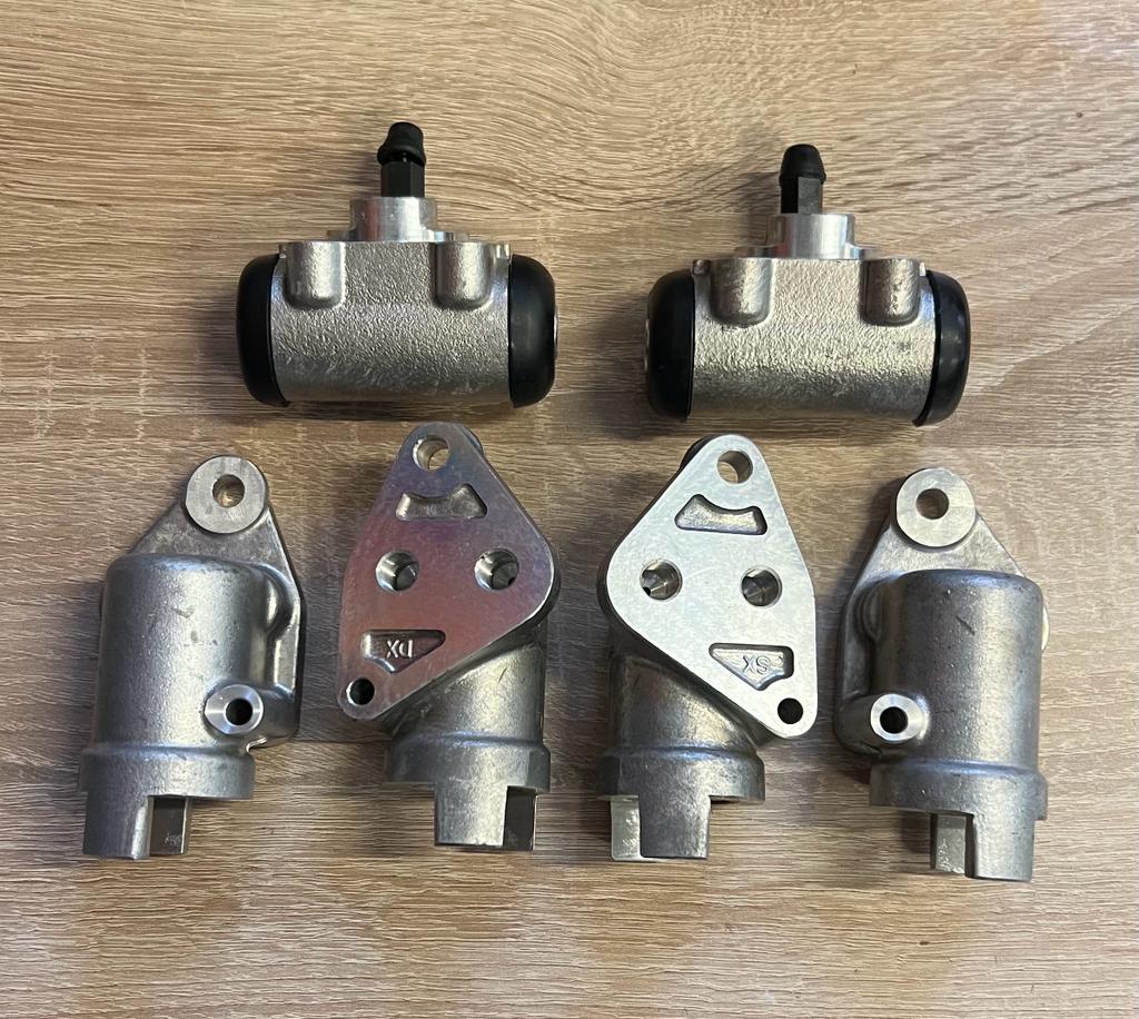 Kit completo di 4 cilindretti anteriori e due posteriori per Lancia Appia modelli seconda e terza serie. Impianto Sabif!