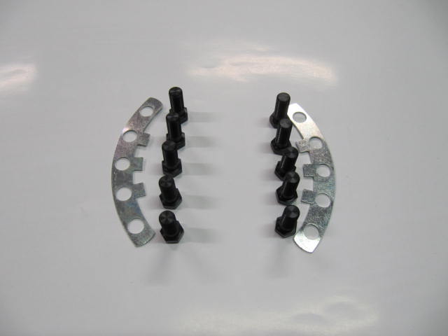 set fermi + bulloni piatti freni ant