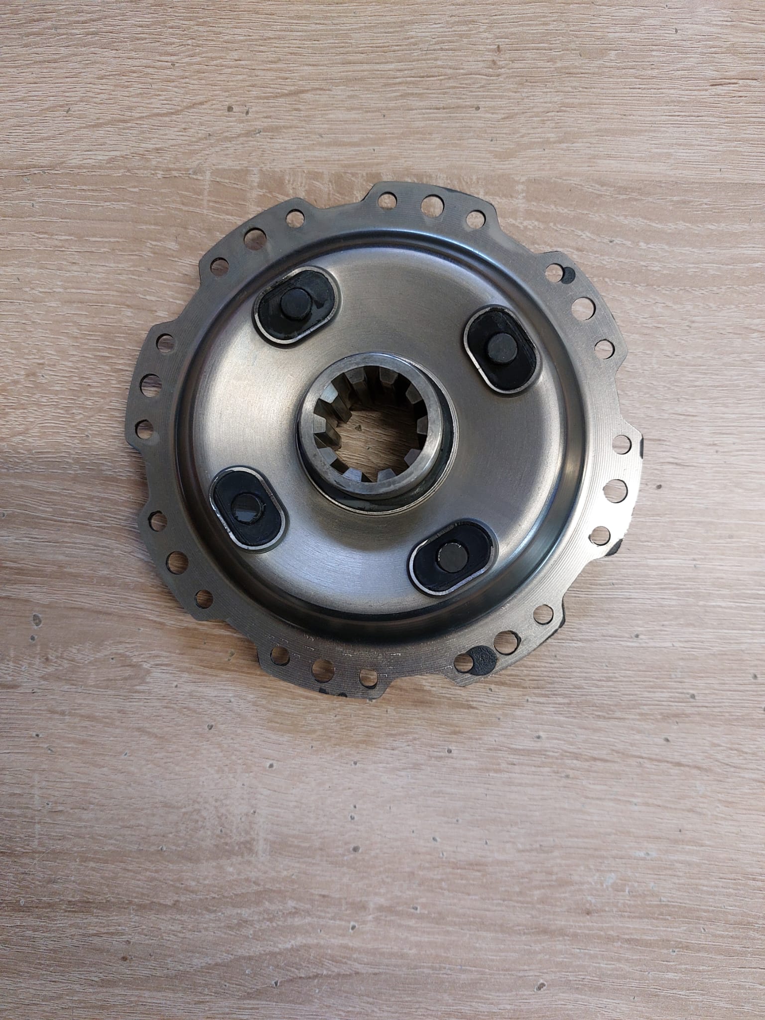 GIUNTO SU VOLANO TIPO BASSO