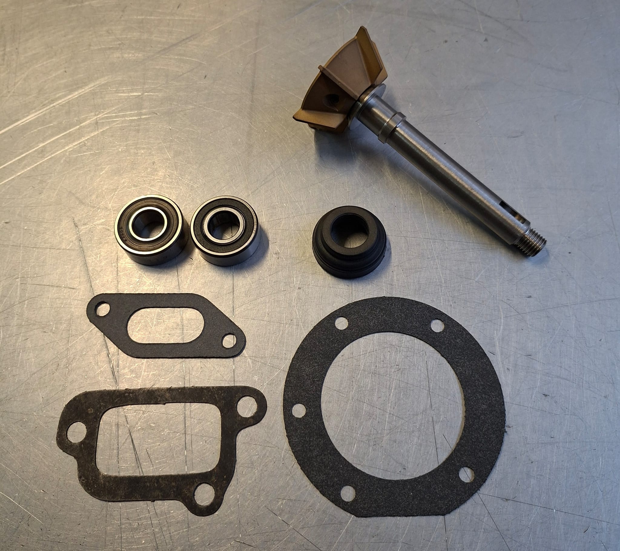 Kit revisione pompa acqua Flaminia 2500 prima serie