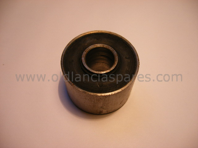 Silent block anteriore, balestra posteriore