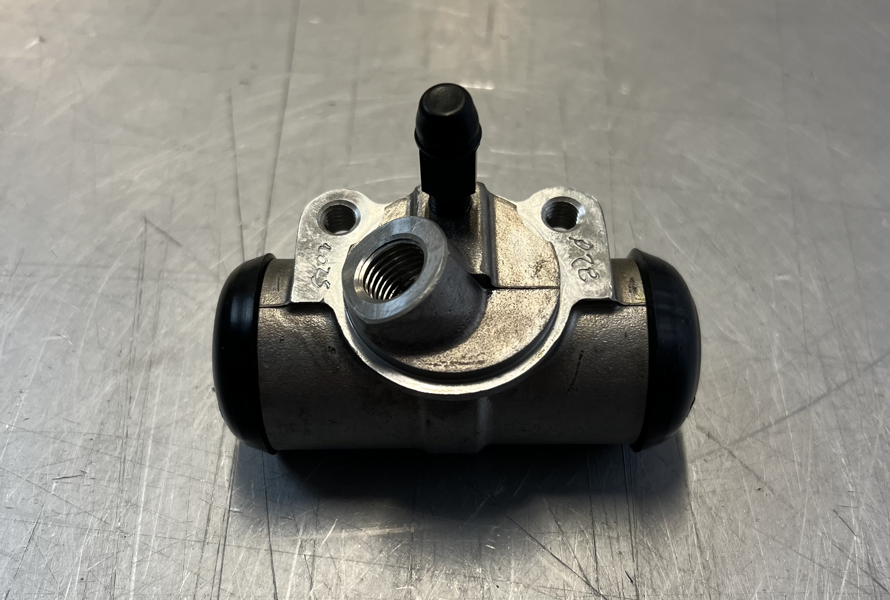 Cilindretti freno anteriore sinistro per Lancia Aurelia 