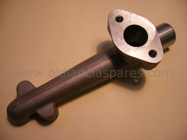 Raccordo inferiore radiatore