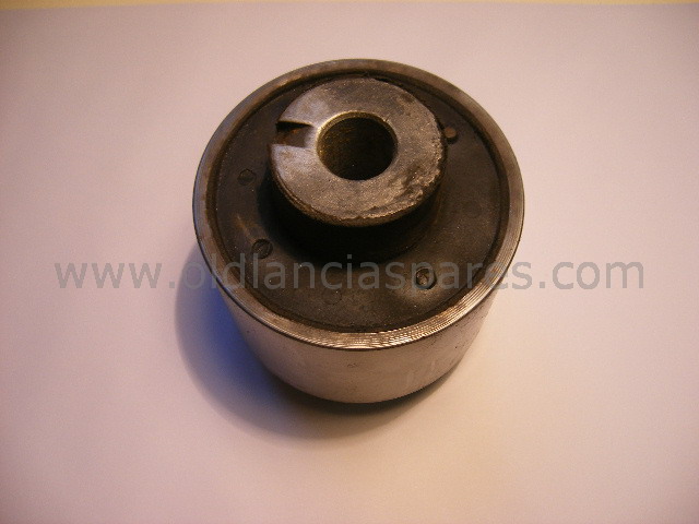 Tassello sostegno motore centrale